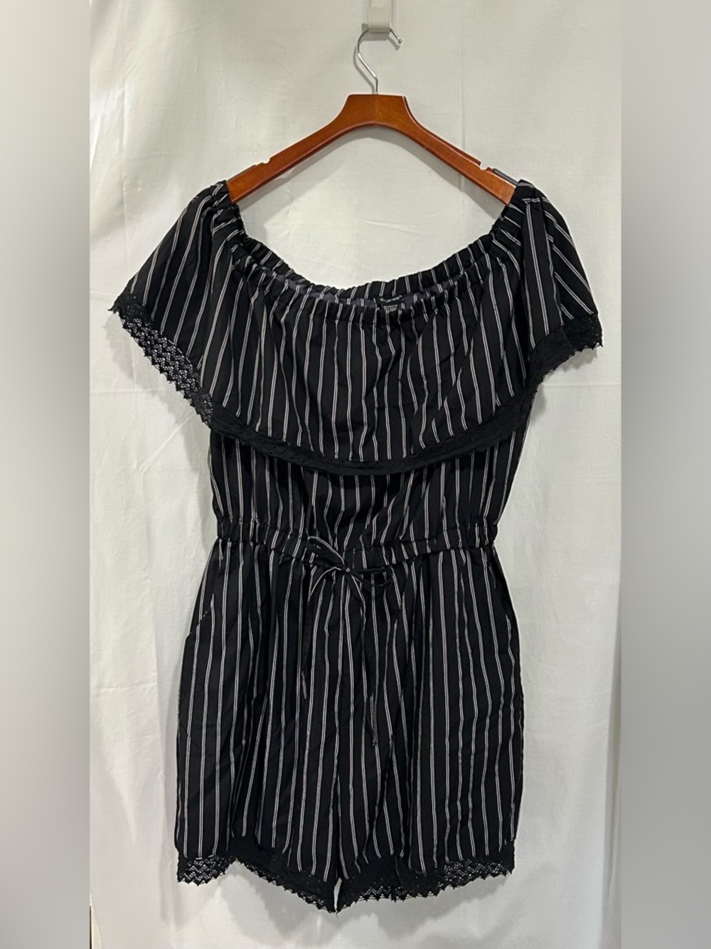 Stylehouse - Women's Black Striped Romper with Lace Trim